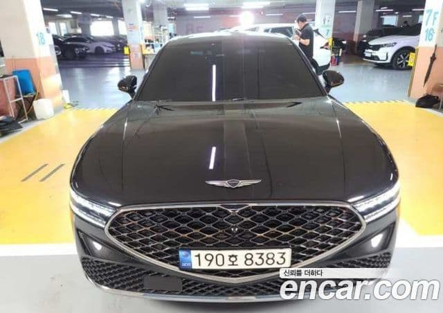 Genesis G90 (RS4)