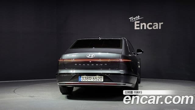 Hyundai Grandeur Hybrid (GN7) 4