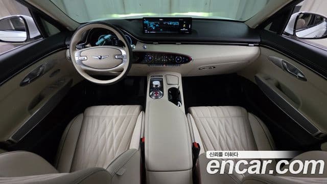 Genesis GV70 4