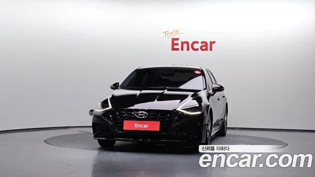 Hyundai Sonata (DN8) 2