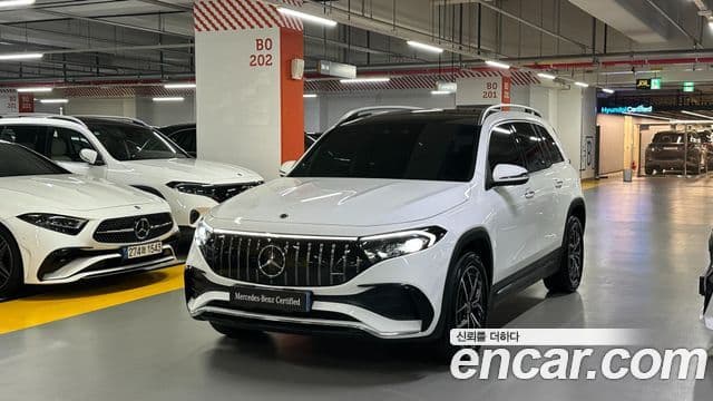Mercedes-Benz EQB X243