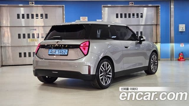 MINI Cooper Electric 4th Gen 2