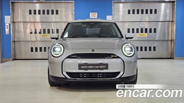 MINI Cooper Electric 4th Gen 3