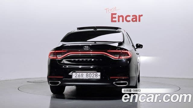 Hyundai Grandeur IG 3