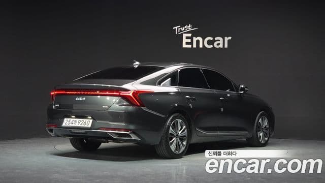 Kia K8 Hybrid 2