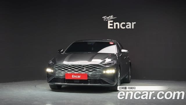 Kia K8 Hybrid 3