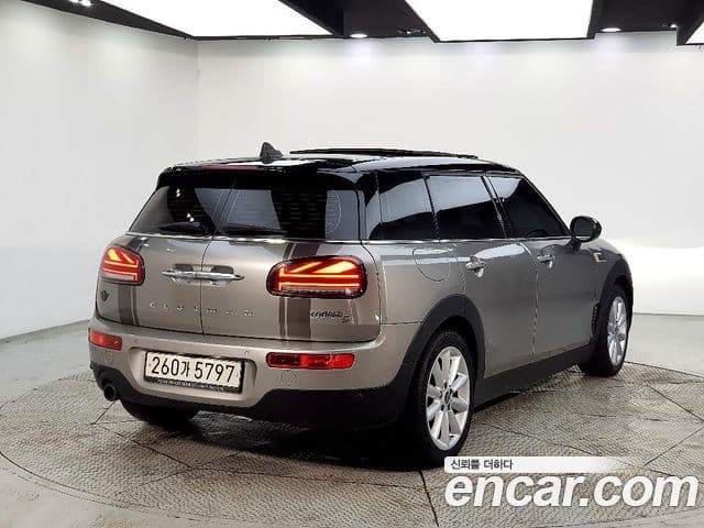 MINI Cooper D Clubman 3