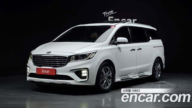 Kia The New Carnival — 1