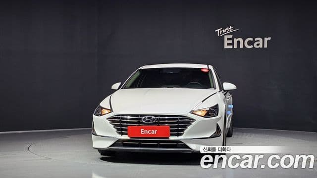 Hyundai Sonata (DN8) 2