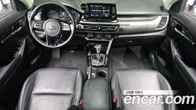 Kia Seltos 4