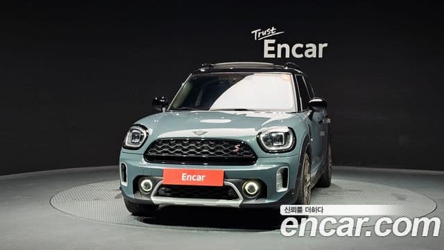 MINI Cooper S Countryman 3