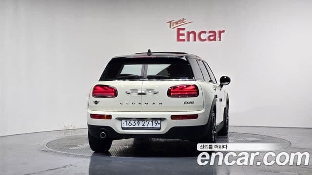 MINI Cooper Clubman 3