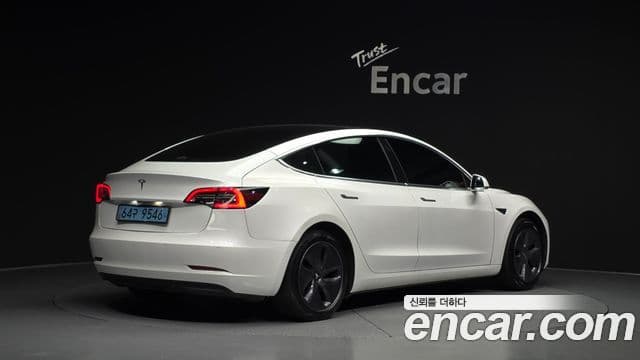 Tesla Model 3 2