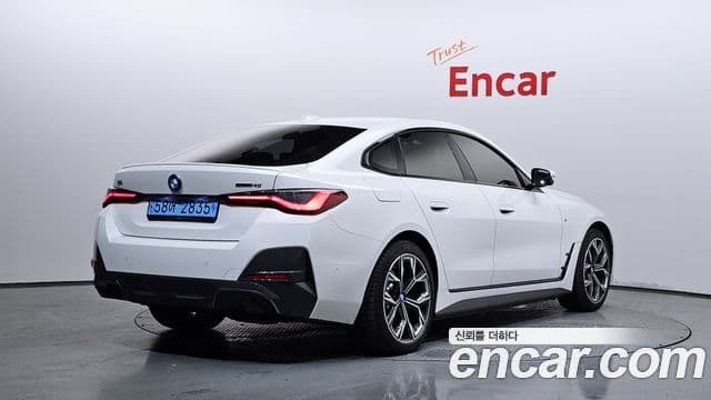 BMW i4 2