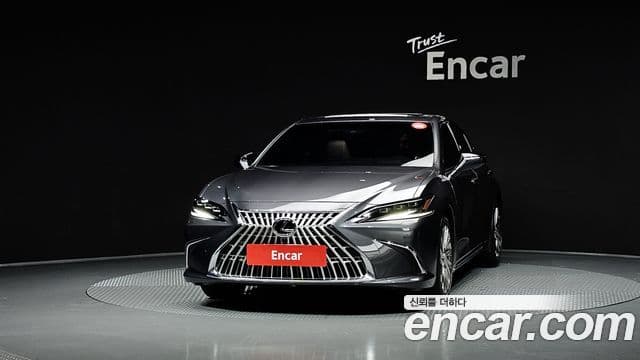 Lexus ES300h 7th Gen 3