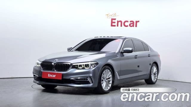 BMW 5 Series (G30)