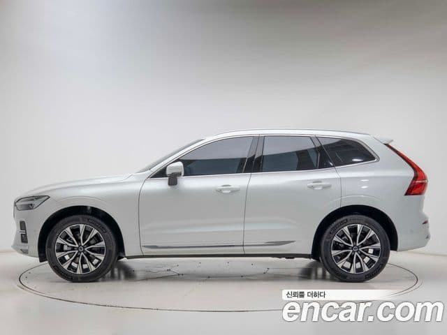 Volvo XC60 2nd Gen 4