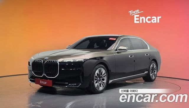 BMW 7 Series (G70)