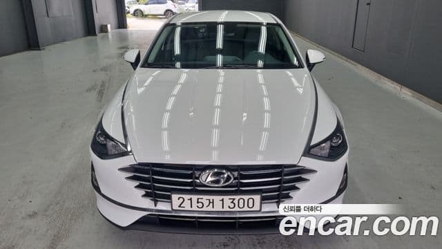 Hyundai Sonata (DN8) 2