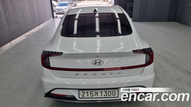 Hyundai Sonata (DN8) 3