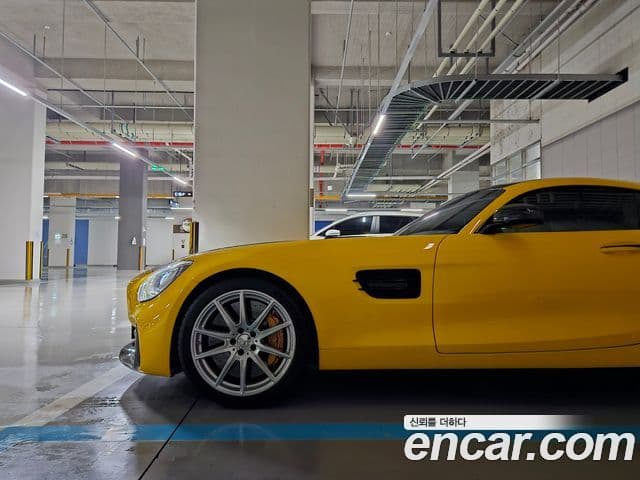 Mercedes-Benz AMG GT 2
