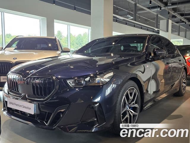 BMW i5 (G60)