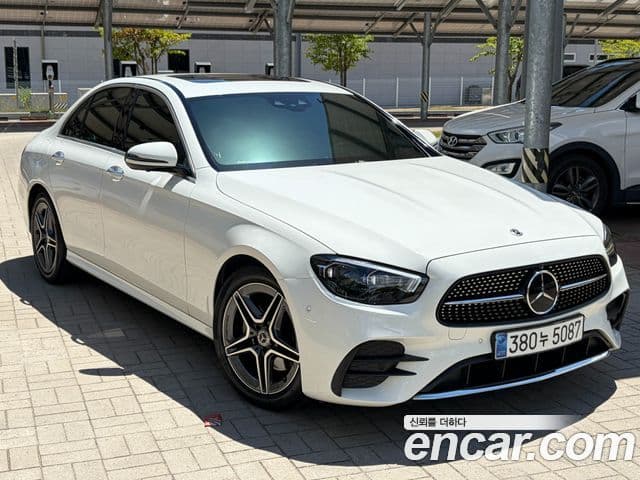 Mercedes-Benz E-Class W213 1