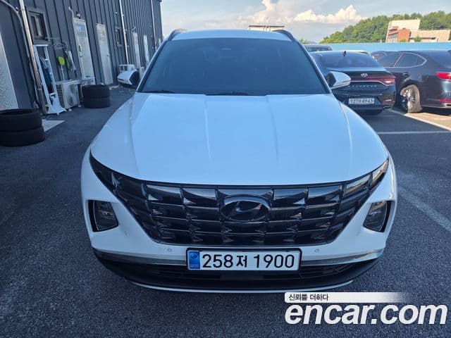 Hyundai Tucson (NX4) 2