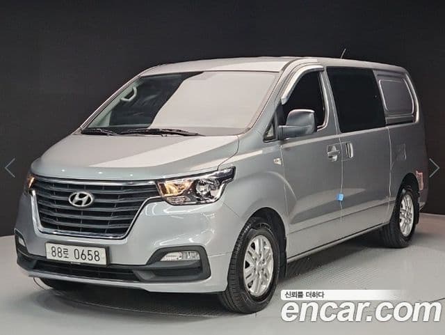 Hyundai The New Grand Starex