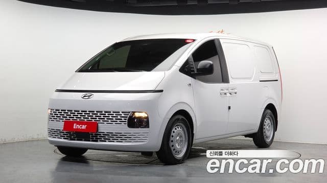Hyundai Staria 1