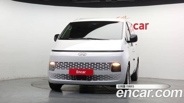 Hyundai Staria 3