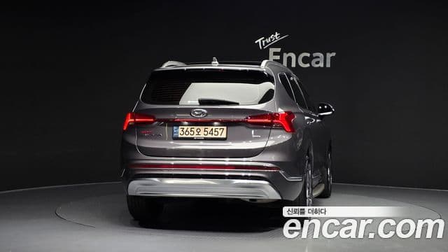 Hyundai The New Santa Fe 4