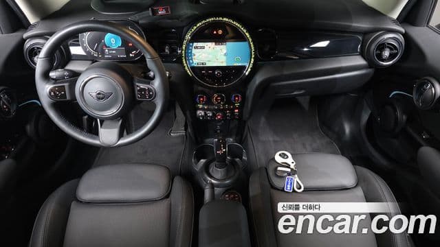 MINI Cooper 4