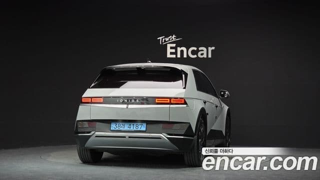 Hyundai Ioniq 5 4