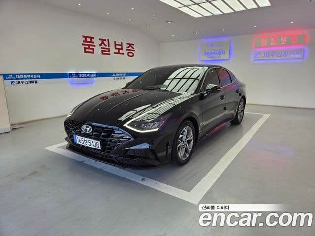 Hyundai Sonata (DN8) 2