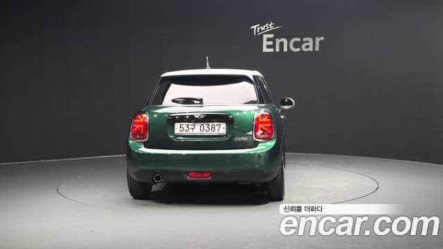 MINI Cooper 4