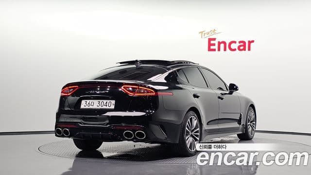 Kia Stinger 2