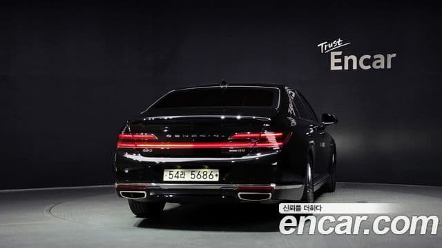 Genesis G90 4