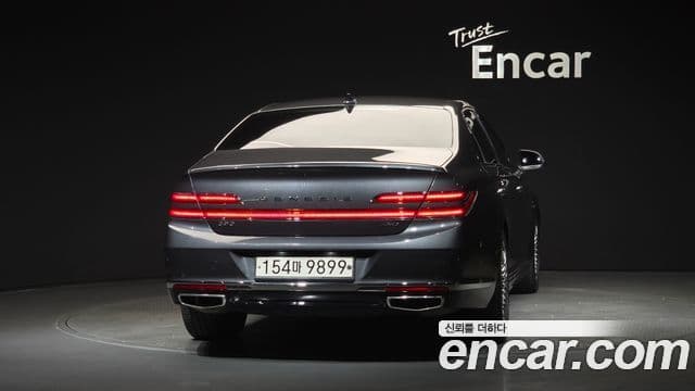Genesis G90 4