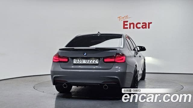BMW 3 Series (F30) 4