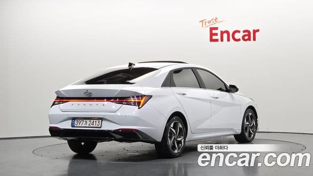 Hyundai Avante (CN7) 2