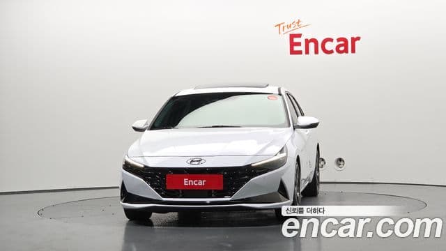 Hyundai Avante (CN7) 3