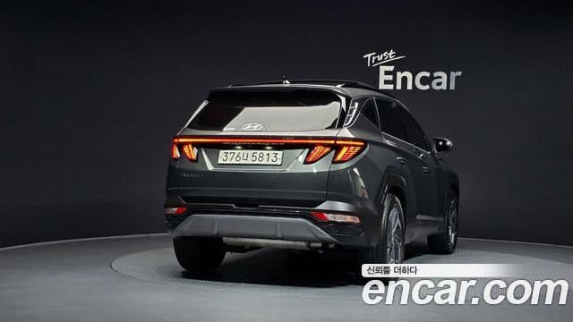 Hyundai Tucson (NX4) 4