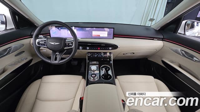 Genesis GV70 4