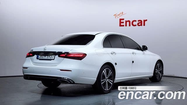 Mercedes-Benz E-Class W213 2
