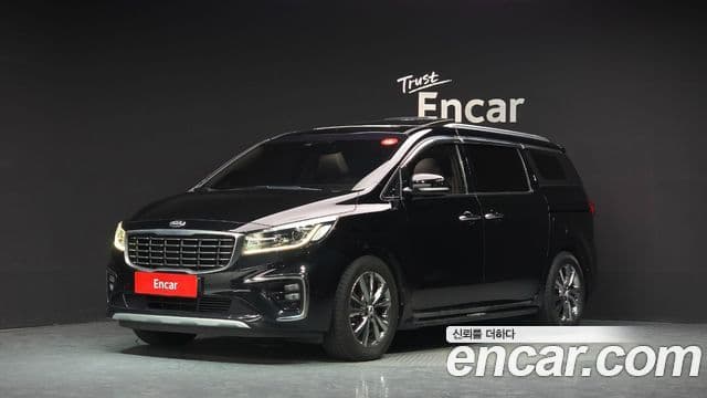 Kia The New Carnival — 1