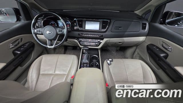 Kia The New Carnival 4