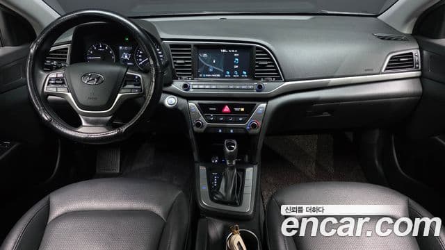Hyundai Avante AD 4