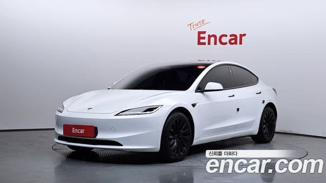 Tesla Model 3 1