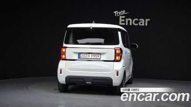 Kia The New Kia Ray 4